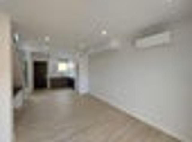 Townhouse for rent in Howick, Oroua County