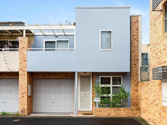 Townhouse for sale in Camerons Creek, Victoria