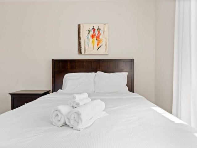 House for rent in Georgina, Ontario