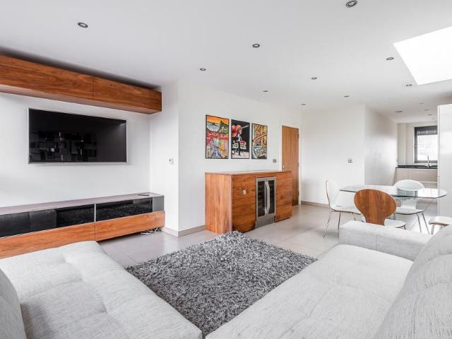 Apartment for rent in London Borough of Hackney, Greater London