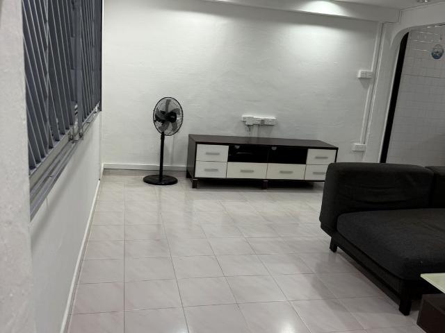 Detached House for rent in Alexandra Road