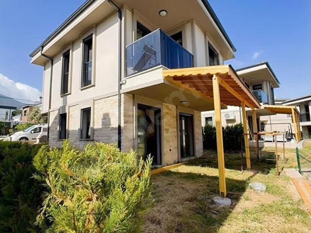 Kuşadasi, Aydin içerisinde satılık Villa