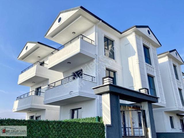 Marmaraereğlisi içerisinde satılık Villa