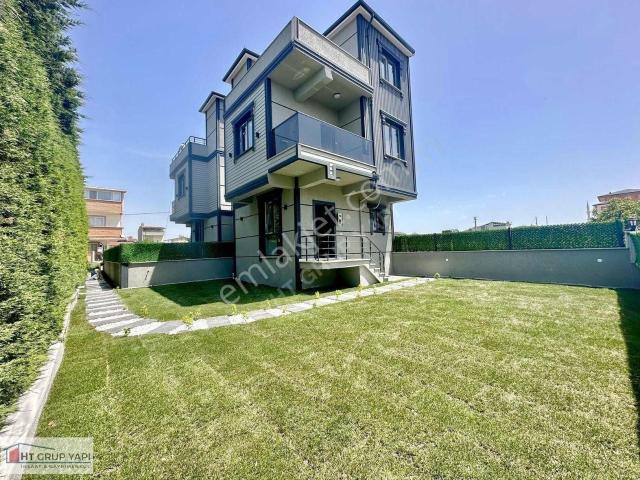 Marmaraereğlisi içerisinde satılık Villa
