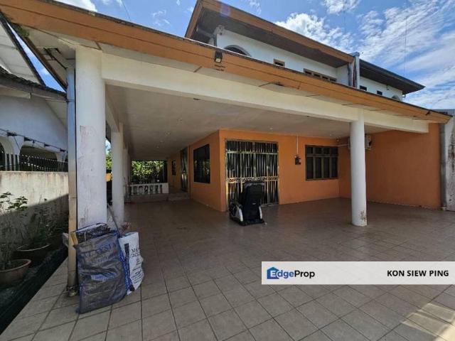 House for sale in Kuching