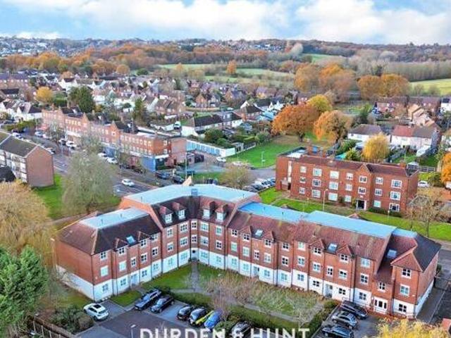 House for sale in Epping