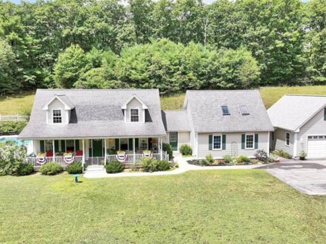 House for sale in New Hampshire