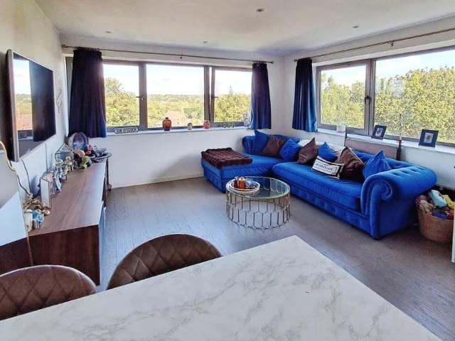 Apartment for rent in Navestock Side, Essex