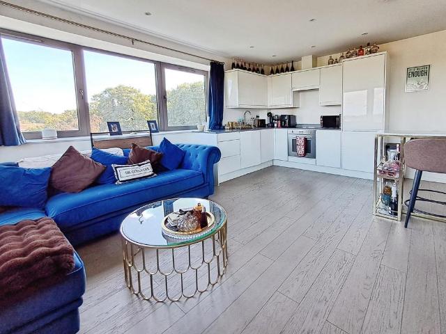 Apartment for rent in Warley, Brentwood