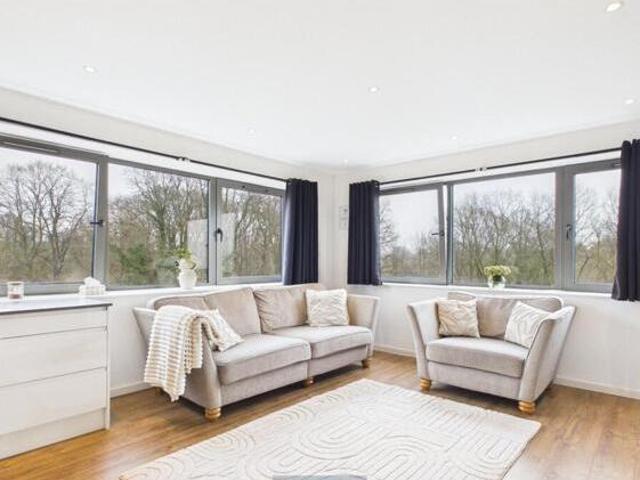 House for sale in Navestock Side, Essex