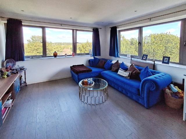 Apartment for rent in Navestock Side, Essex