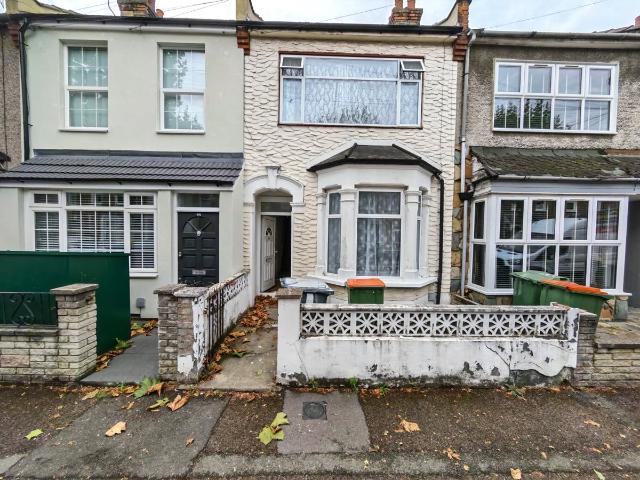 House for rent in London Borough of Newham, Greater London