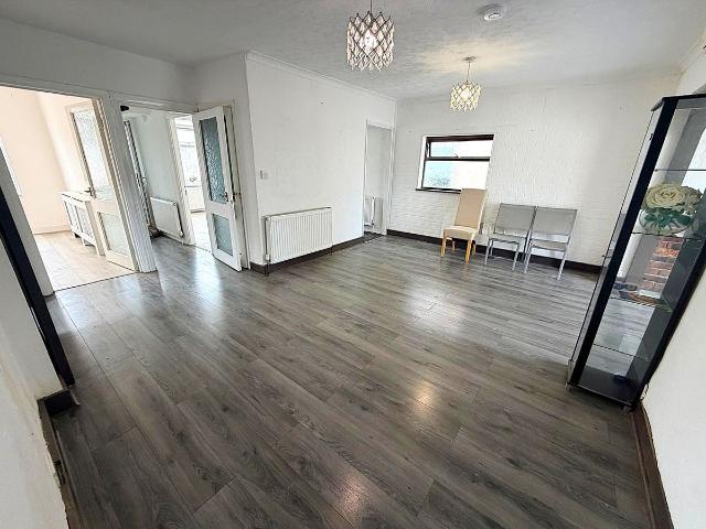 House for rent in South Hornchurch, Greater London