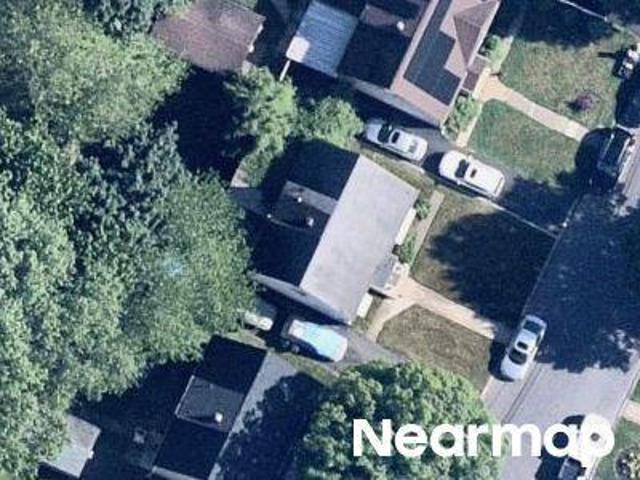 House for sale in Teaneck, New Jersey