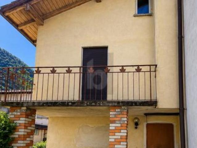 Haus kaufen in Lumino, Tessin