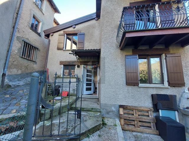 Haus kaufen in Aldesago, Tessin