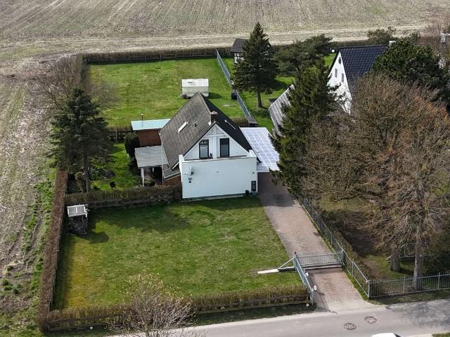 Haus kaufen in Löbnitz, Vorpommern-Rügen
