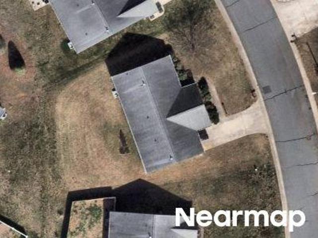 House for sale in Pfafftown, North Carolina
