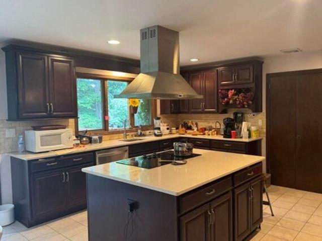 House for sale in Franklin Lakes, New Jersey