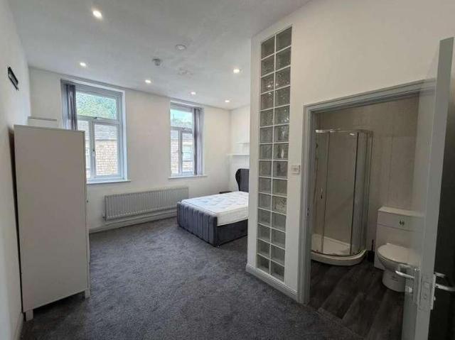 Room for rent in Saddleworth, Pendock