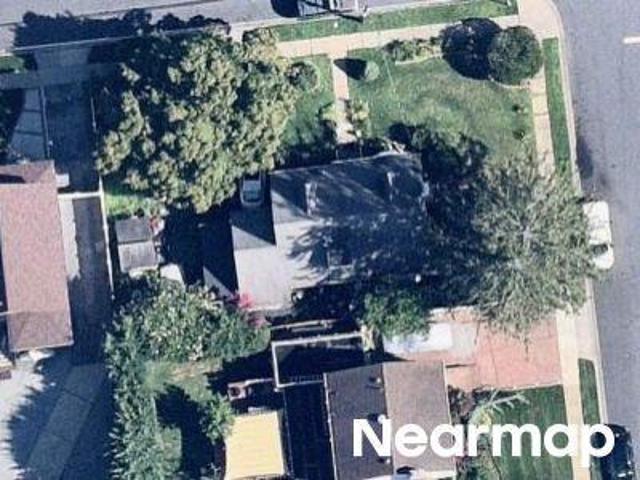 Property for sale in Stearns Park, Village of Freeport