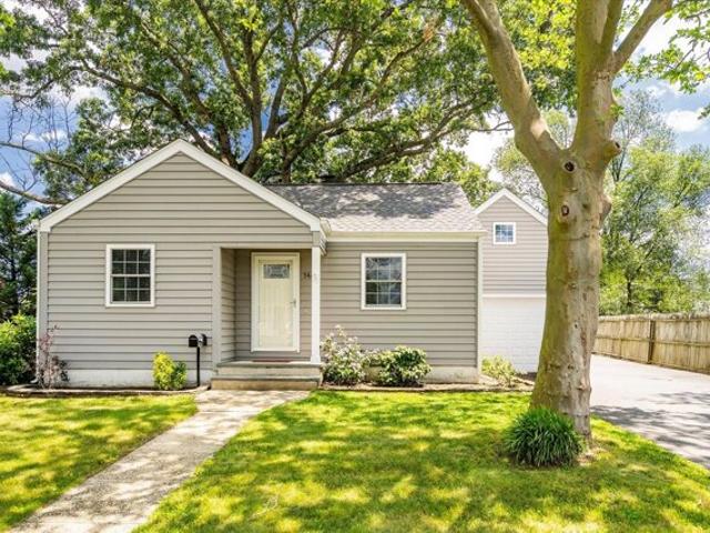 House for sale in Hazlet
