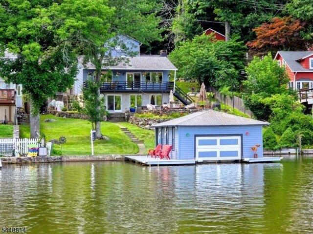 House for sale in Glasser, New Jersey