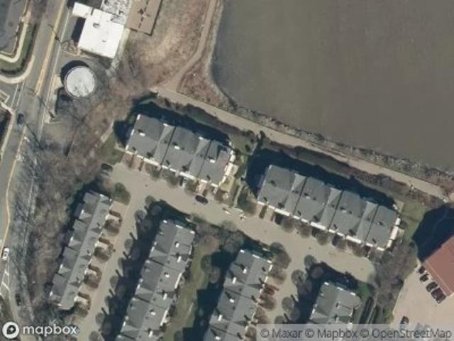 Townhouse for sale in Edgewater, New Jersey