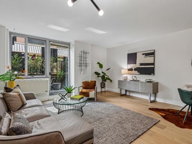 Condo for sale in Hudson, New Jersey