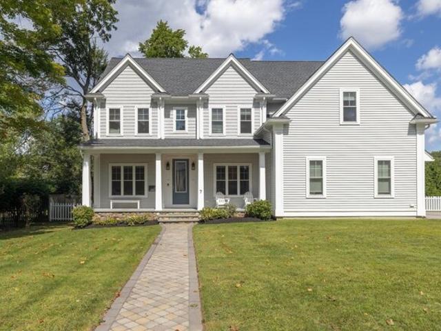 House for sale in West Natick, Natick