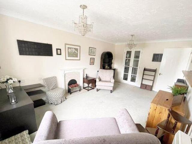 House for sale in Potters Bar, Isle Of Man