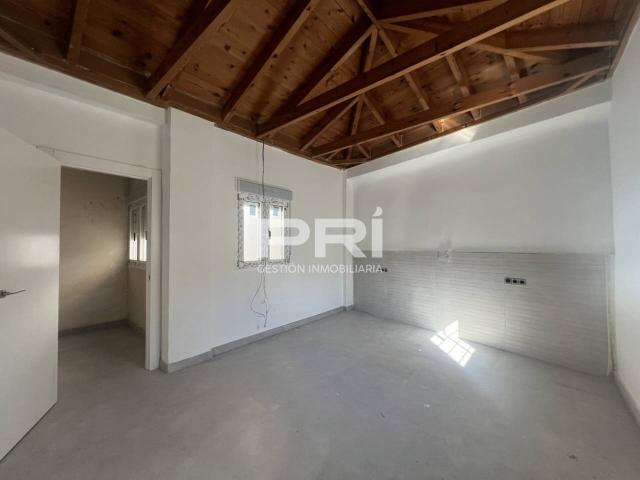 Casa en venta en Los Almendros, Huétor Vega