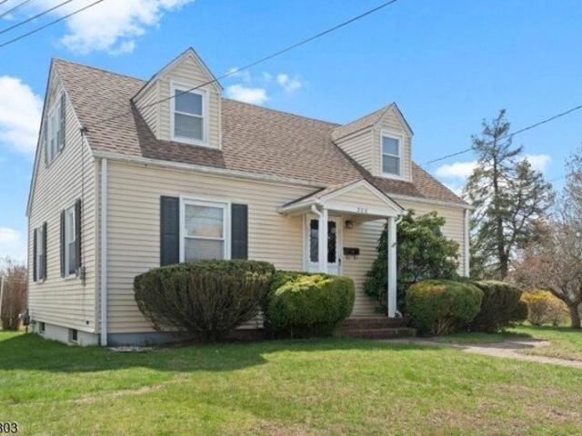 House for sale in Manville, New Jersey