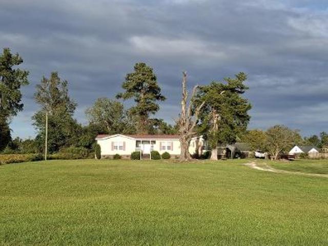 House for sale in Richlands, North Carolina