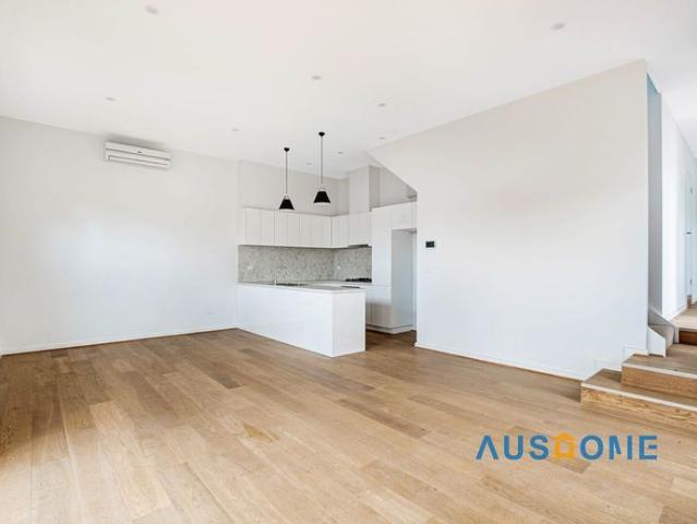 Townhouse for rent in Camerons Creek, Victoria