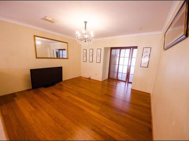 House for rent in Canning Vale, Western Australia