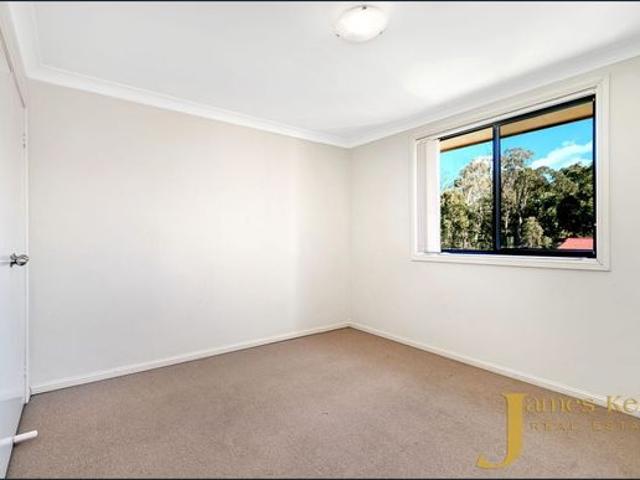 Townhouse for rent in Sydney, New South Wales