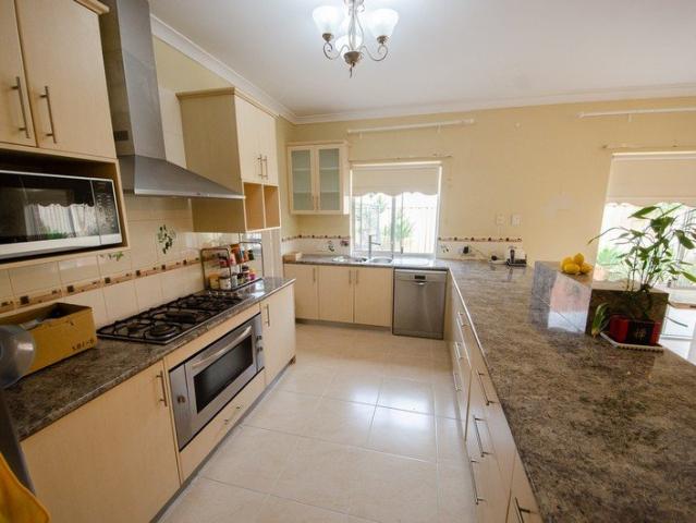 House for rent in Canning Vale, Western Australia