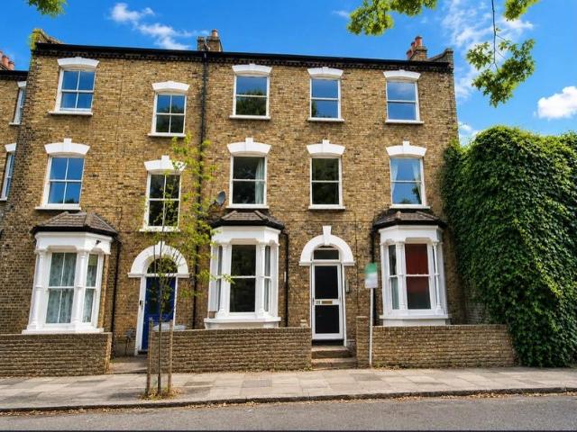 House for rent in Stroud Green, Greater London