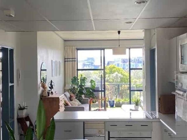 Apartment for rent in Newton, Auckland