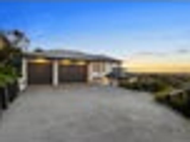 House for sale in Chaslands, Canterbury