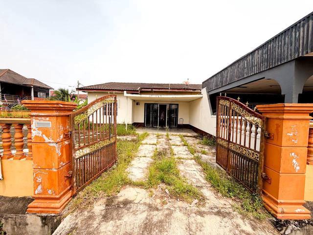 Residential House for sale in Bandaraya Klang, Klang