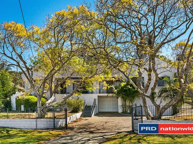 House for rent in Wollongong West, New South Wales