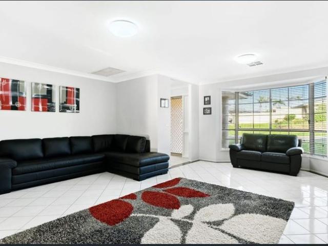 House for rent in Glenmore Park, Sydney
