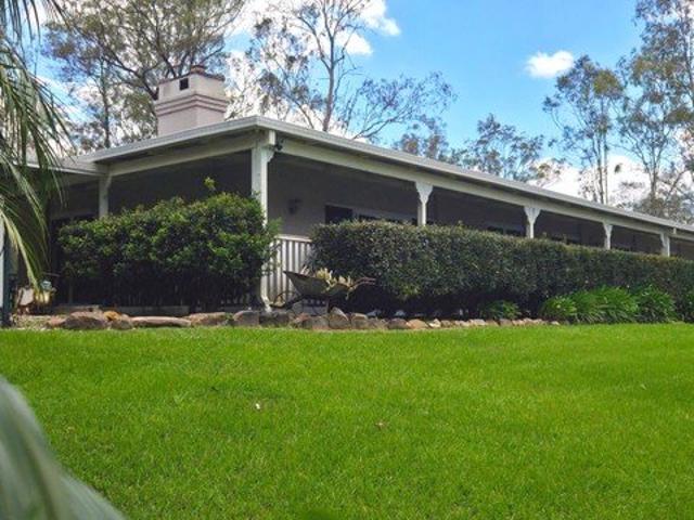 Cottage for sale in Toombul, Queensland