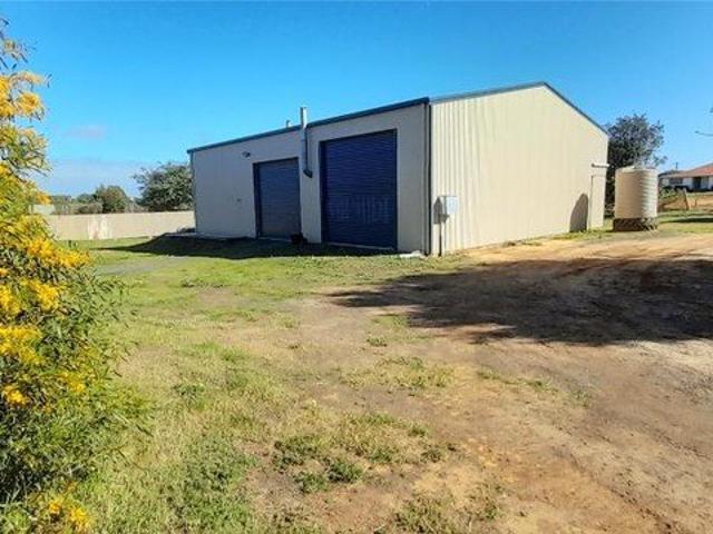 Cottage for sale in Northampton, Western Australia