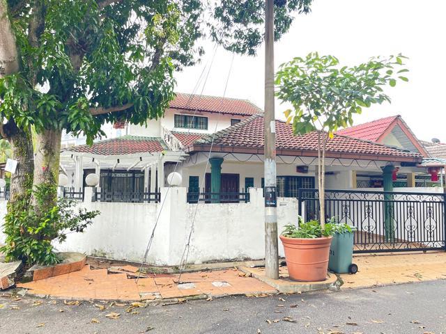 Terraced House for sale in Country Heights Damansara, Kuala Lumpur