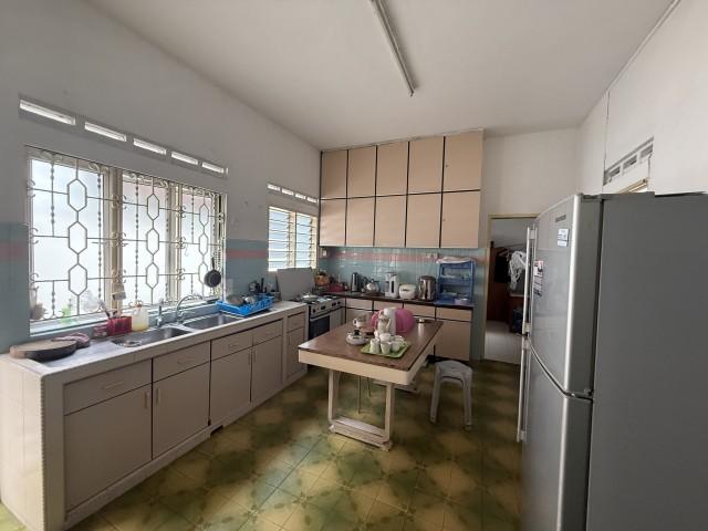 Bungalow for sale
