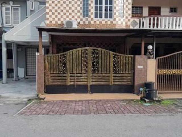 Terraced House for rent in Country Heights Damansara, Kuala Lumpur
