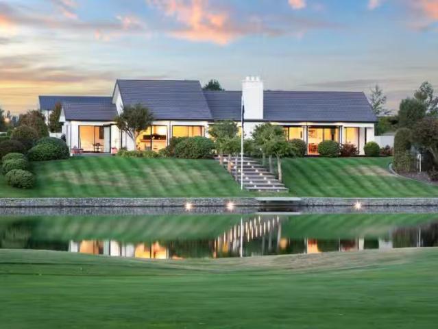 House for rent in Chaslands, Canterbury